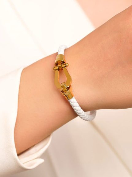 دستبند زنانه چرم امگا فرد سفید