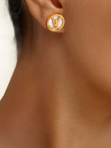 گوشواره میخی استیل لویی ویتون سفید